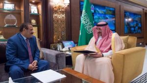 وزير الداخلية اليمني يلتقي ولي العهد السعودي