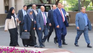 الوفد الحكومي يؤكد خلافه الجوهري مع الإنقلابيين ويرفض أي محاولة لشرعنة الإنقلاب
