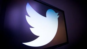 هل يغلق موقع "تويتر" عام 2017؟