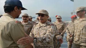 رئيس هيئة الأركان السعودي: سنواصل العمليات العسكرية في اليمن حتى تحقيق الهدف