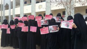 الحديدة.. "المعلمين" تدين تعسفات الحوثيين بحق التربويين وتطالب الشرعية سرعة صرف المرتبات