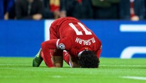 جمال سلطان يفحم كاتبا سعوديا انتقد "تدين" محمد صلاح: هل السجود لله يستفز بعضهم إلى هذا الحد؟!