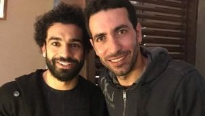 صلاح وأبو تريكة.. بين تمجيد المصريين وقبضة النظام المصري