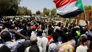 فايننشيال تايمز: العسكر والمعارضة في السودان هل يتجهان نحو الصدام؟