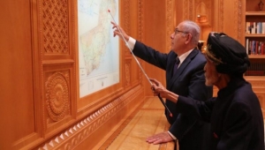 سلطنة عمان تعتزم فتح سفارة في فلسطين