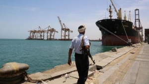 التحالف يتهم الحوثيين باختطاف سفينة كورية قبالة سواحل البحر الأحمر