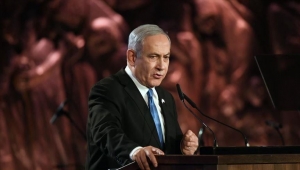 نتنياهو يثنى على موقف وزير الخارجية الإماراتي من "محرقة اليهود"
