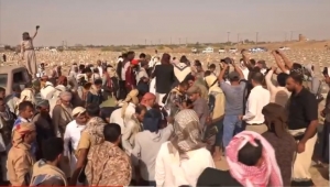 تشييع مهيب لجثمان قائد معسكر اللبنات العميد الزيادي في مأرب
