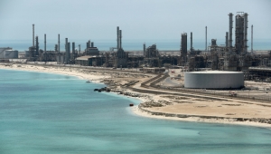 إيكونومست: نهاية عصر النفط في العالم العربي باتت وشيكة