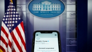 بعد إيقاف حسابه نهائيا.. ترامب يهاجم تويتر ويتهمه بالتآمر لإسكاته