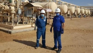 رويترز: اليمن يعتزم رفع إنتاج الغاز والبترول بحلول نهاية الشهر الجاري