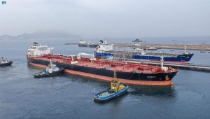 نقل أول شحنة وقود لتشغيل محطات الكهرباء إلى سقطرى