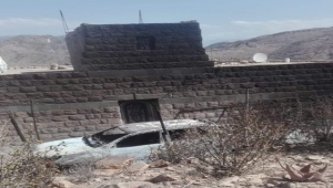 إب.. الحوثيون يحاصرون منزلا منذ أسبوع بعد قتل رب الأسرة