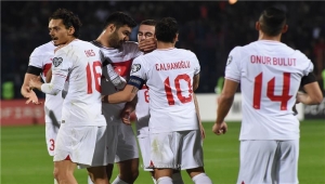 تركيا تقلب تأخرها للفوز على أرمينيا بتصفيات أمم أوروبا