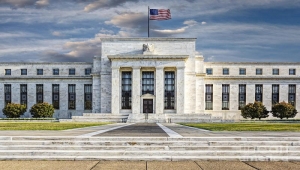 البنك المركزي الأميركي يبقي أسعار الفائدة دون تغيير