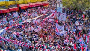 مسيرة حاشدة في تعز تؤكد استمرارية وهج ثورة فبراير حتى استعادة الدولة