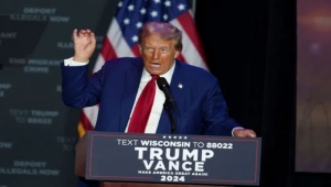 ترامب يجدد تهديداته للحوثيين: أي رد سيقابل بقوة هائلة وليس هناك ما يضمن توقفها