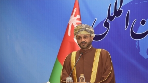 عُمان تعلن استضافتها الجولة الـ4 من المحادثات الأمريكية الإيرانية