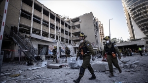 وفاة و55 إصابة بضربة لإسرائيل.. وإيران تعلن قصف قاعدتين وصناعات دفاع