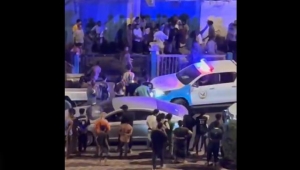 عدن.. وفاة شخص وإصابة اثنين آخرين بعملية اختناق عوادم مولد كهرباء