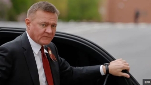 في نفس يوم إقالته.. العثور على وزير روسي ميتاً بطلق ناري