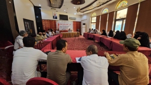 "مأرب الجامع" يدعو لمعالجة انهيار العملة ويطالب برفع رواتب الجيش وتمثيل المحافظة بشكل عادل