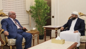 "المحرمي" يوجه بسرعة صرف العلاوات والتسويات لموظفي الدولة وتصحيح الاختلالات الوظيفية