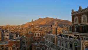 الحرب تترك ندوبها على آثار اليمن.. هدم قصور تاريخية مبنية بالطوب "اللبن"