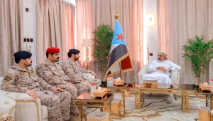بحضور علم الإنفصال.. الزُبيدي يلتقي مساعد قائد قوات الواجب السعودية