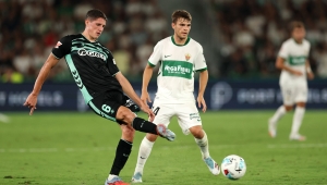 إلتشي يتعادل مع ريال بيتيس بهدف لكل منهما في الدوري الإسباني