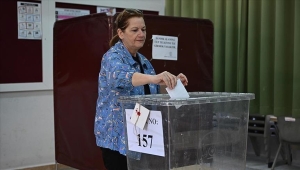 القبارصة الأتراك يتوجهون لصناديق الاقتراع لانتخاب رئيس جديد