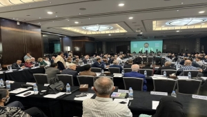 كلمة زعيم الحوثيين في جلسة "المؤتمر القومي العربي" بحضور قيادات قومية وناصرية تُشعل الجدل في اليمن