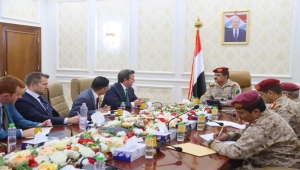 اليمن يُحذر من تزايد التنسيق بين الحوثيين والتنظيمات الإرهابية في الصومال