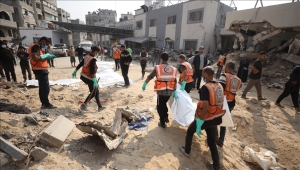 غزة.. استخراج 35 جثمانًا مجهولًا من حرب الإبادة للتعرف على هوياتهم