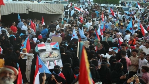 للمطالبة بالانفصال.. الانتقالي يعود لنقطة البداية ويبدأ اعتصاما مفتوحا في عدن والمكلا