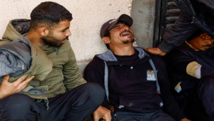 مسؤولون: مقتل 11 فلسطينيا بينهم صحفيون بنيران إسرائيلية في غزة