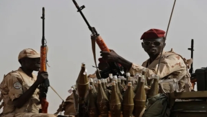 السعودية تدين هجمات الدعم السريع بالسودان وترفض "تدخلات الخارج" بالسلاح والمرتزقة