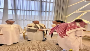 في ثاني ظهور له منذ تسليم السلطة.. الرئيس هادي يظهر بصحة غير جيدة