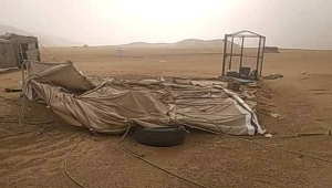 تقرير: تضرر أكثر من 2000 أسرة نازحة جراء الأمطار والعواصف في مأرب