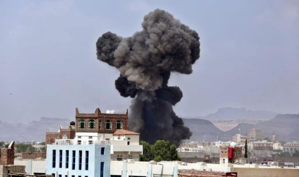 التحالف يجدد غاراته على مواقع لـ «الحوثيين» في صنعاء والبيضاء
