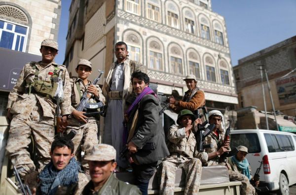 عمران : مليشيا الحوثي تختطف عقيد في الجيش أثناء قدومه من مقر عمله في سيئون