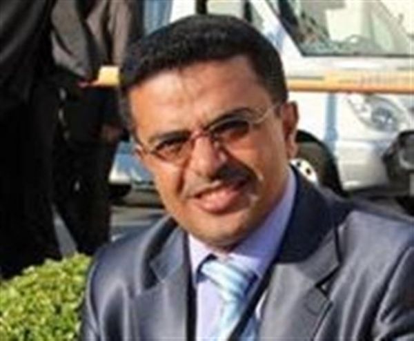 مليشيات الحوثي تقتحم منزل وكيل وزارة الإعلام 