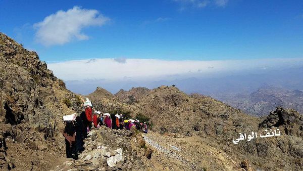 تعز.. مليشيا الحوثي تجبر السكان بقرية الحود على النزوح