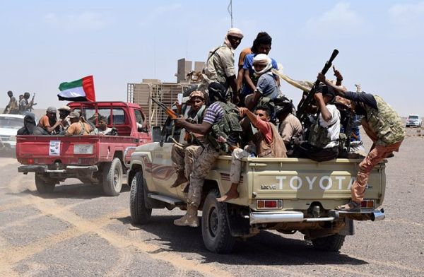 مقتل جندي وإصابة 3 باشتباكات عنيفة مع الحوثيين في شبوة