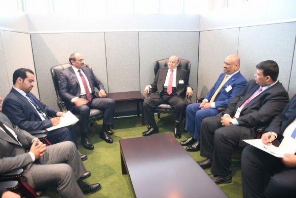 الرئيس هادي يشيد بمواقف الكويت في مجلس الأمن الداعمة لليمن