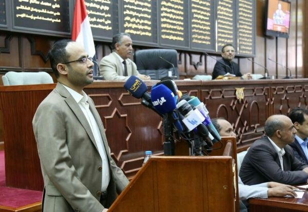 جماعة الحوثي تعين أميناً عاماً لمجلس الشورى من الموالين لها