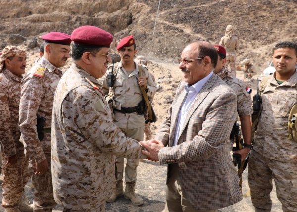 الأحمر يصل مأرب ويؤكد على أهمية الدولة الاتحادية في اليمن