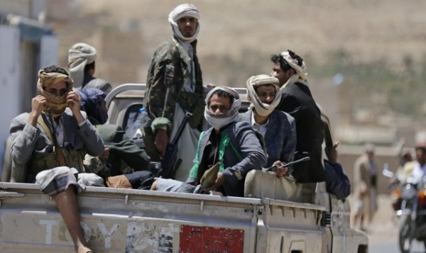 تحذيرات من سطو جماعة الحوثي على البنك الأهلي بصنعاء