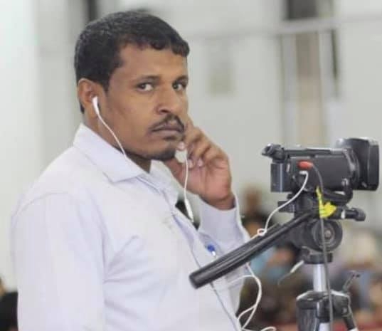 قوات مدعومة من الإمارات بشبوة تختطف مصور الفضائية اليمنية وتعتدي عليه بالضرب