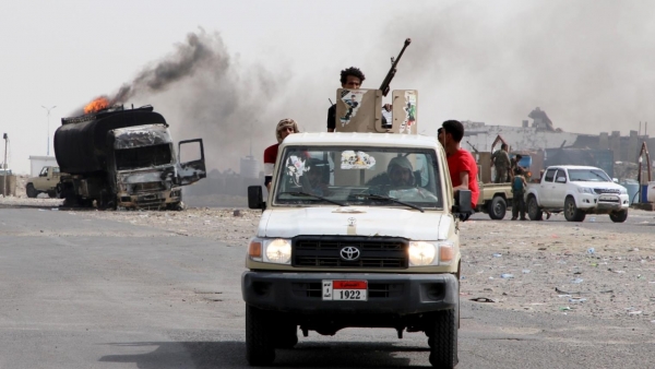 وزير الدفاع: العمليات العسكرية في عدن وأبين كانت بالتنسيق التام مع التحالف